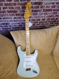 Fender Custom Shop &#039;69 Journyman Relic Stratocaster_Front