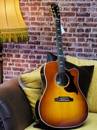 Gibson Songwriter 1